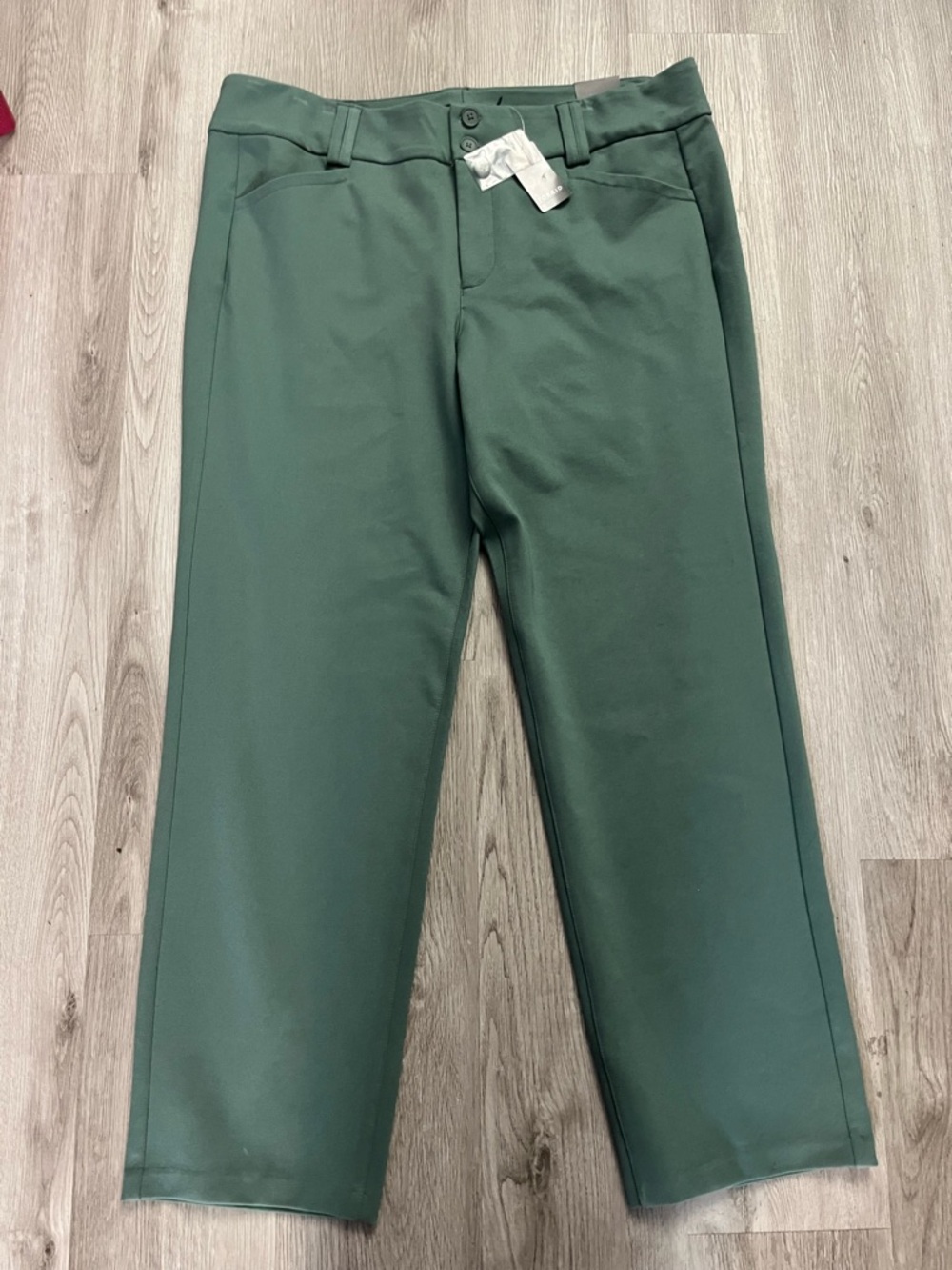 0081–NWT torrid Dark Green Straight-Leg Dress Pants